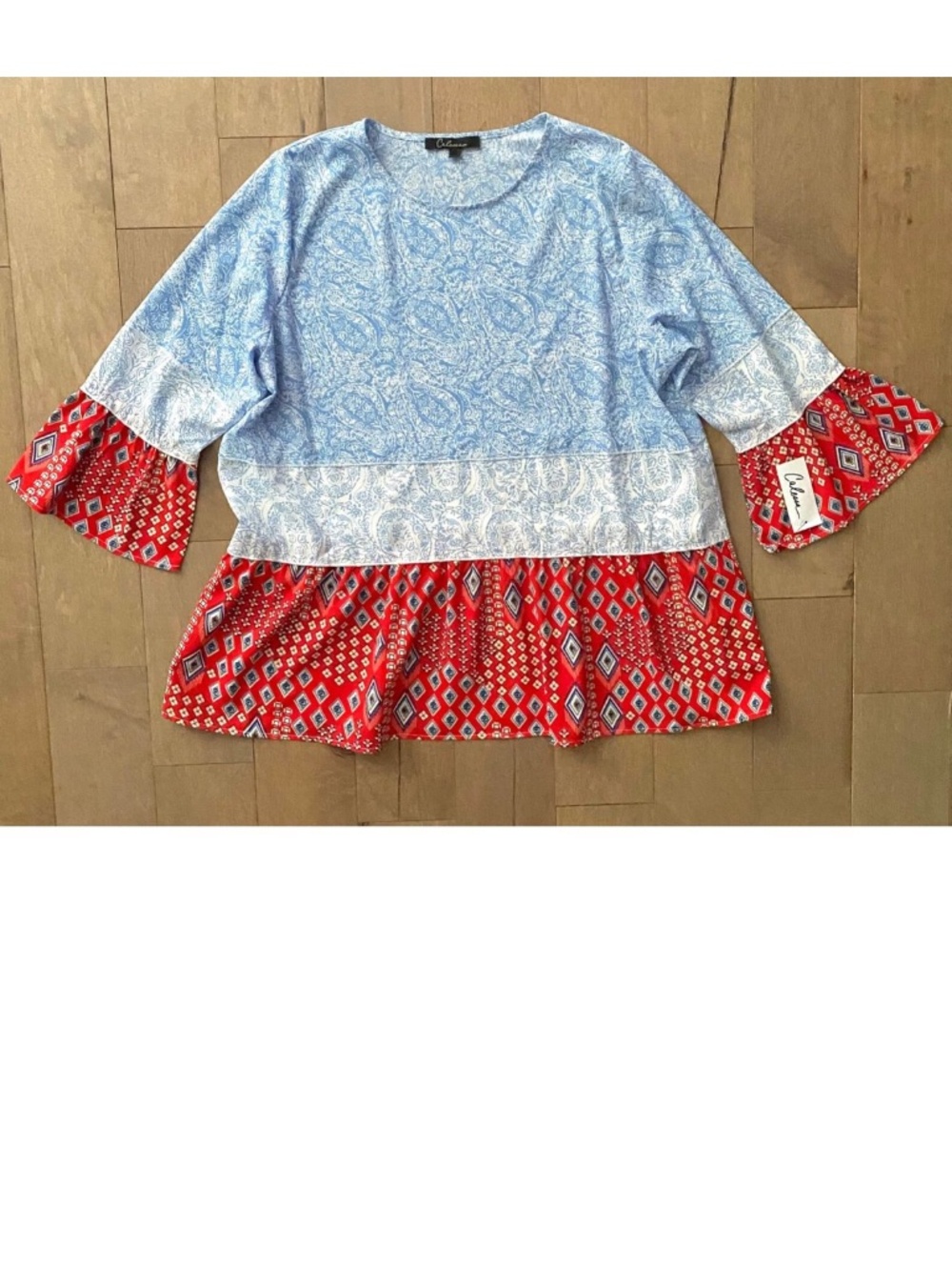 Calessa Top Nwt Tiered Mixed Media Print Bell Sleeve Blouse